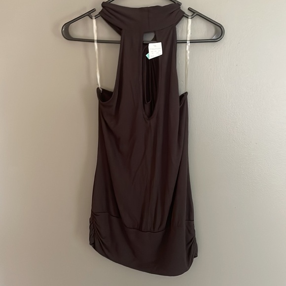Sz M halter like tank NWT. - Picture 2 of 3